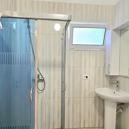 Apartment Bright Near The